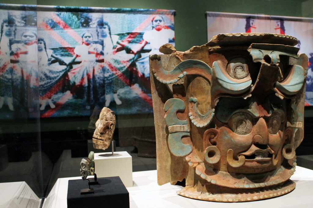 Exhibition of Mesoamerican objects